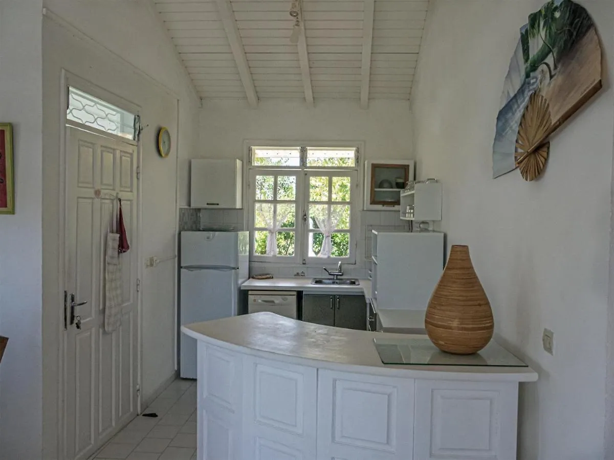 La Villa Les Palmiers Simplicite Convivialite Saint-Francois  Guadeloupe